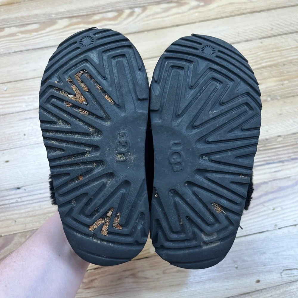 UGG Funkette Black Suede Platform Slingback Slippers Sheepskin Kids slip on sz 9